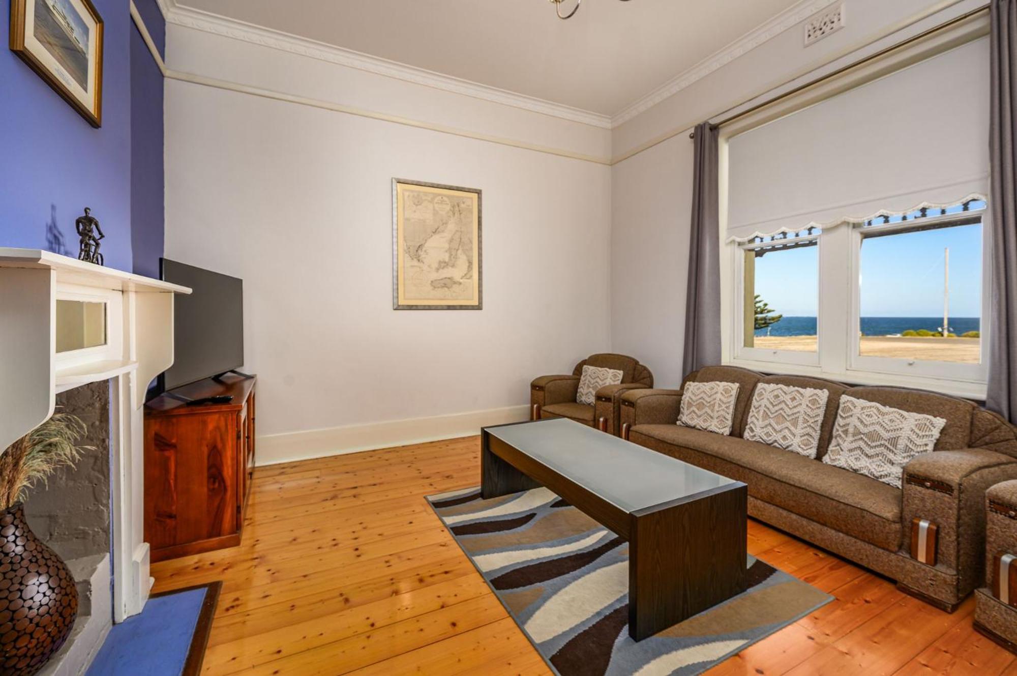 Armadale House - Kingscote Villa Екстериор снимка